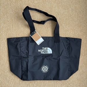 The North Face Exploration Without Compromise EWC Black Logo Tote purse Bag NWT